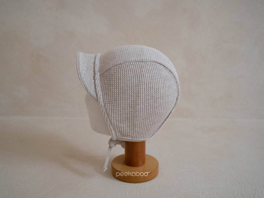 Preorder) Peekaboo Bonnet Jeje