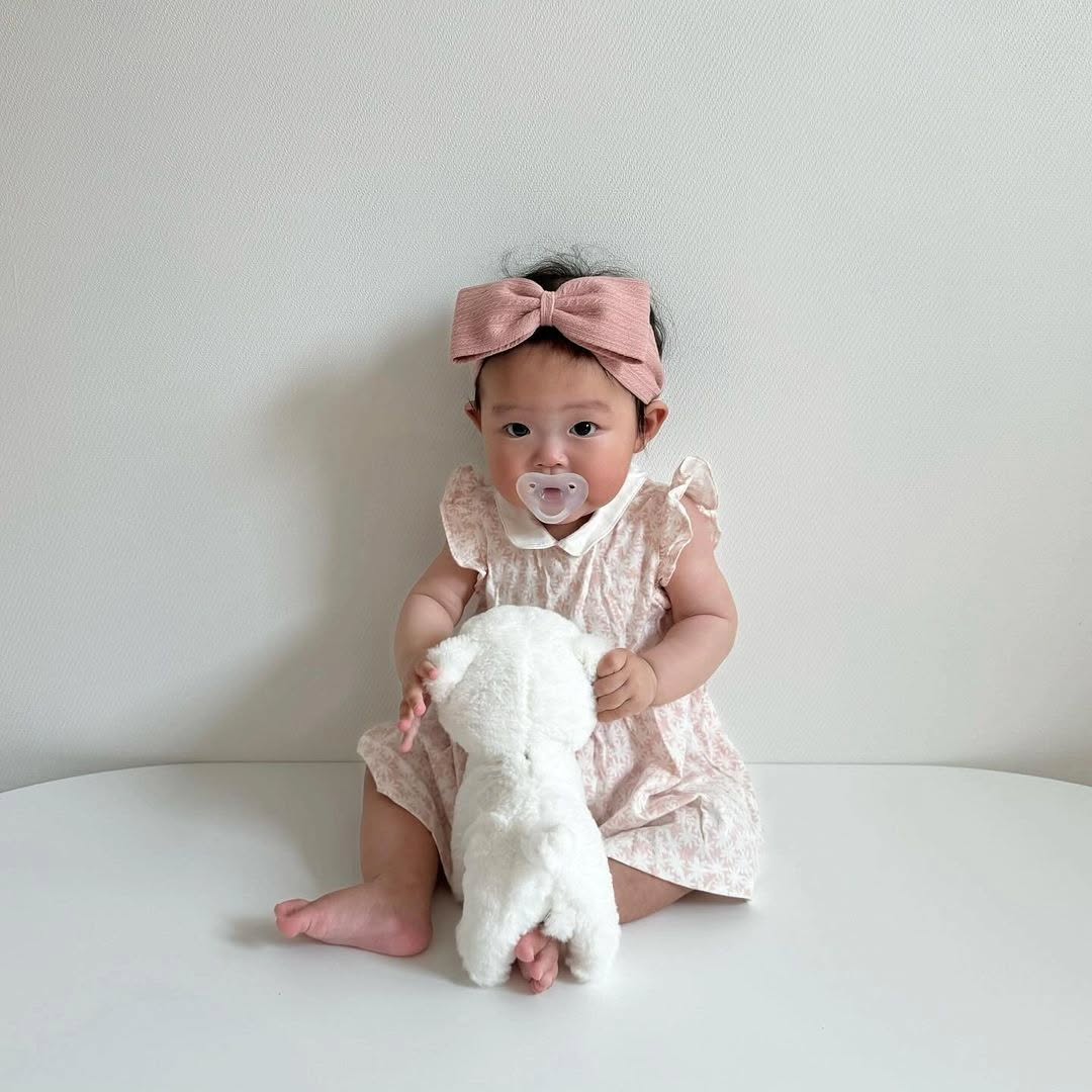 ็พ่ฒจ) ๐๐๐๐๐๐๐๐ โฟ Twisted Big Ribbon Hairband (43cm)