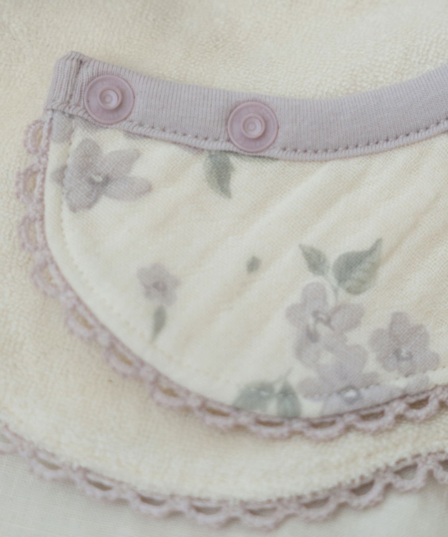 Preorder) Peekaboo Blooming Bib