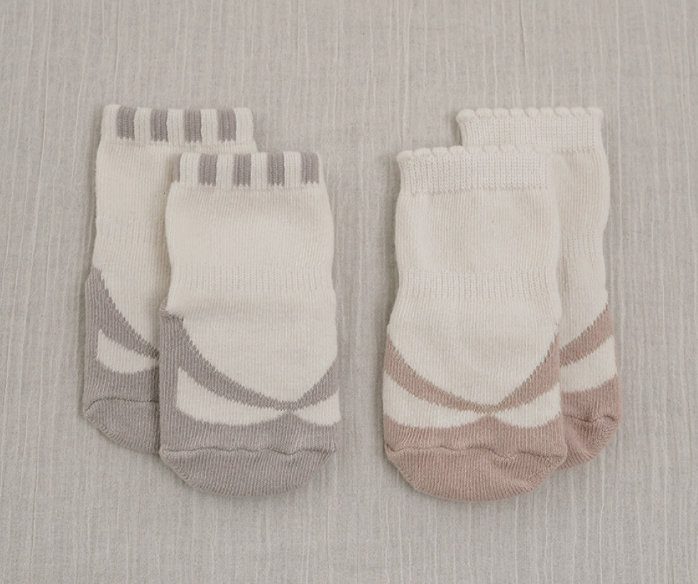 Preorder) Peekaboo Yukata Socks