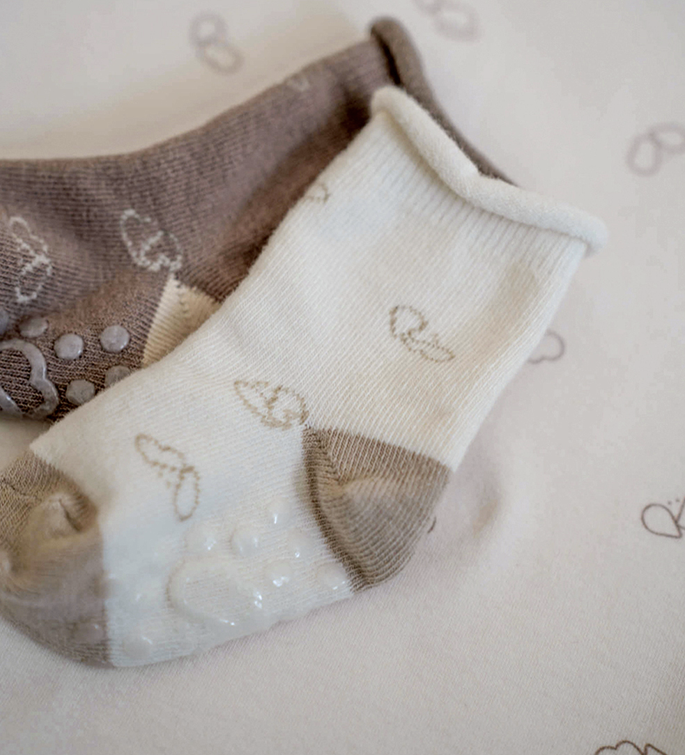 Preorder) Peekaboo Peekabi Socks