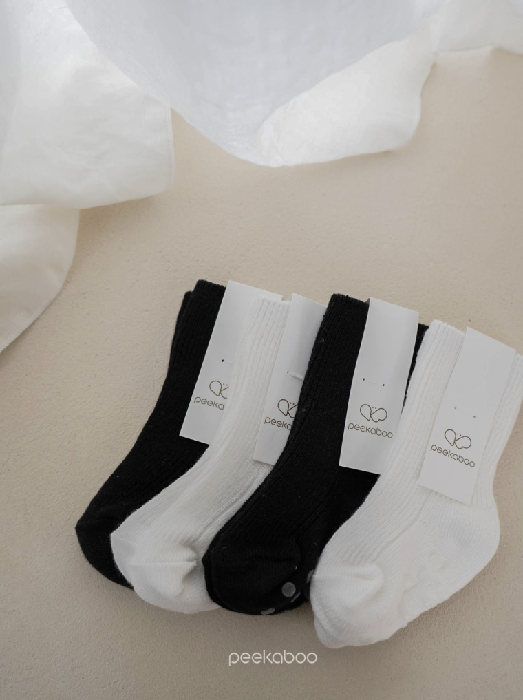 Preorder) Peekaboo Mood Socks