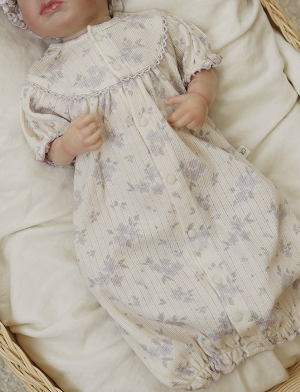 Preorder) Peekaboo Newborn Blooming Two way suit set