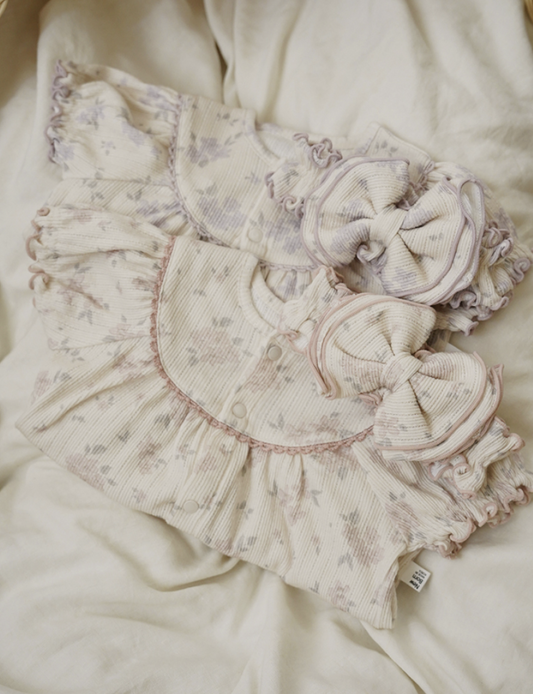Preorder) Peekaboo Newborn Blooming Two way suit set