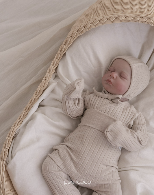 Preorder) Peekaboo Newborn Ian