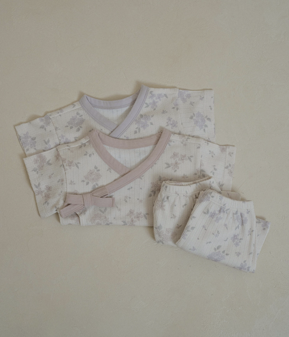 Preorder) Peekaboo / AS Yukata Baby Top and Bottom Set