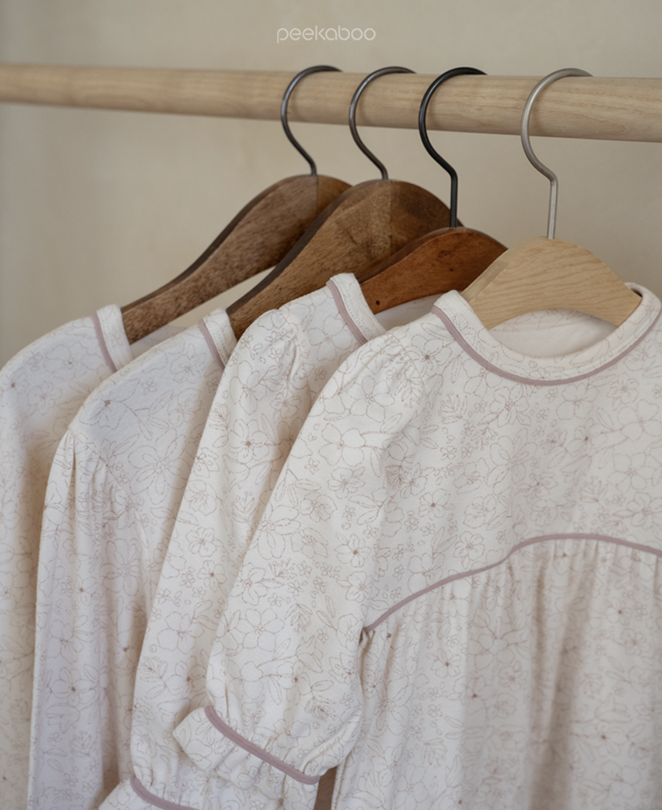 Preorder) Peekaboo / Autumn Spring Blossom Mom Pajama