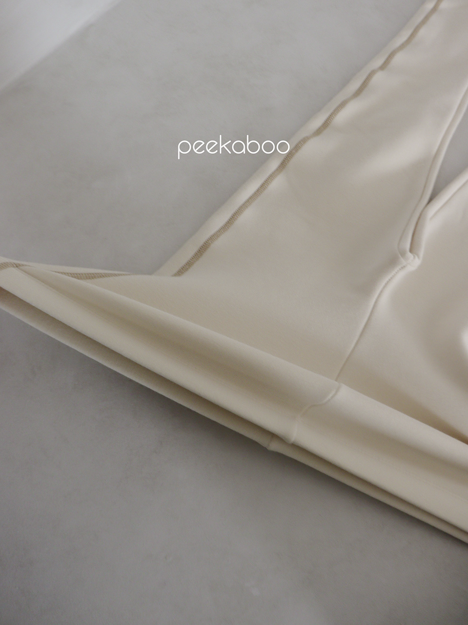 Preorder) Peekaboo / Winter Mom Leggings
