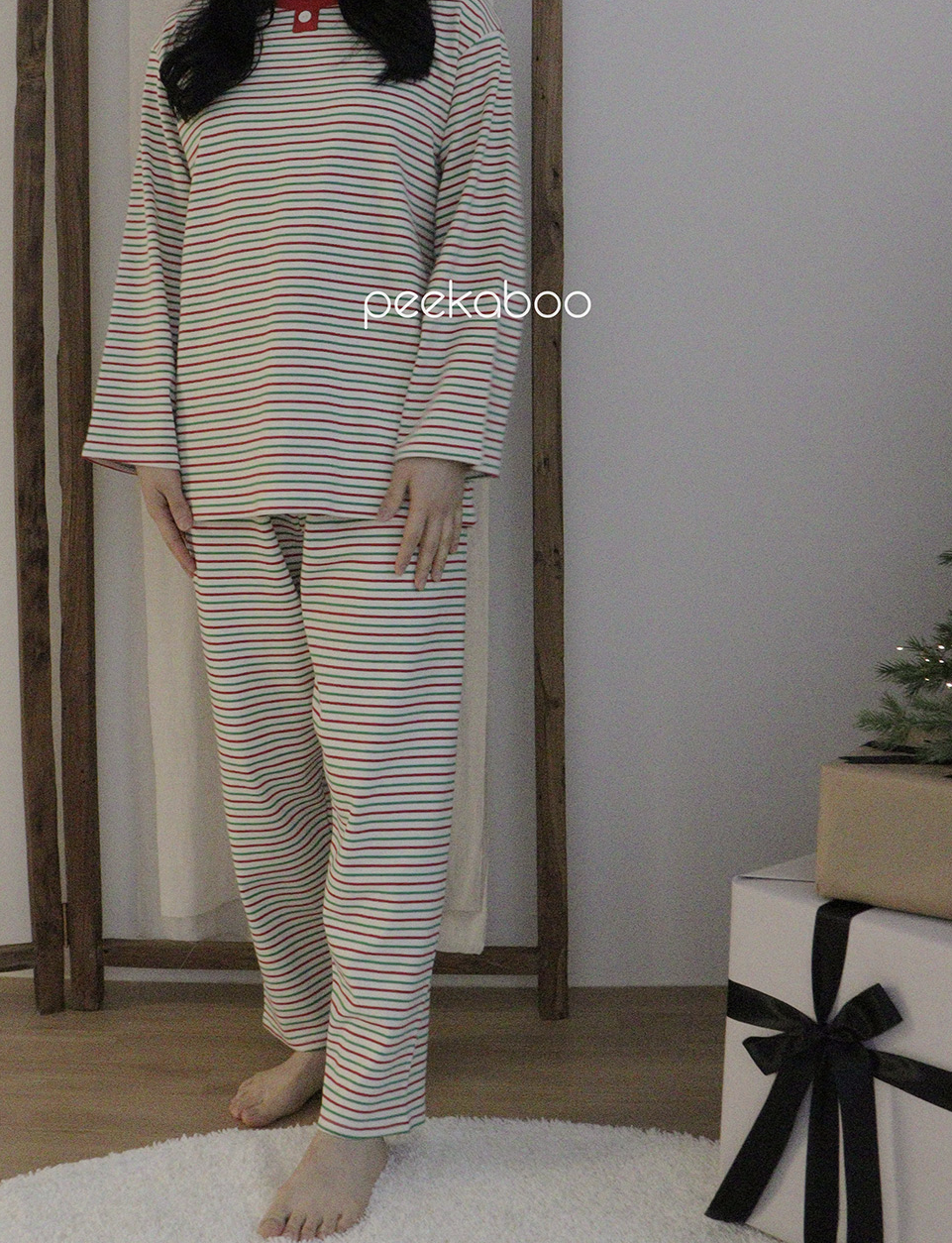 Preorder) Peekaboo / Winter Chris Pajama Mom
