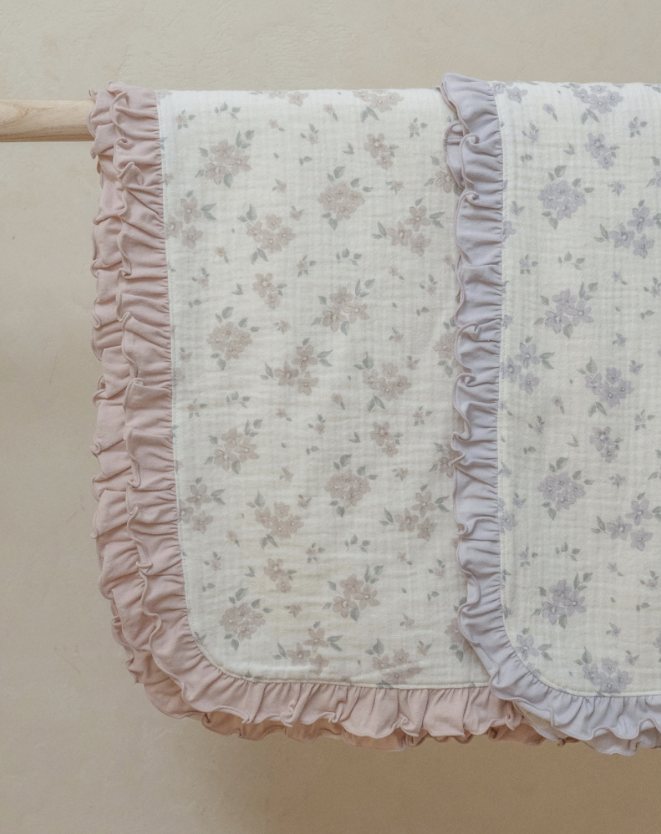 Preorder) Peekaboo / AS Blossom Frill Blanket