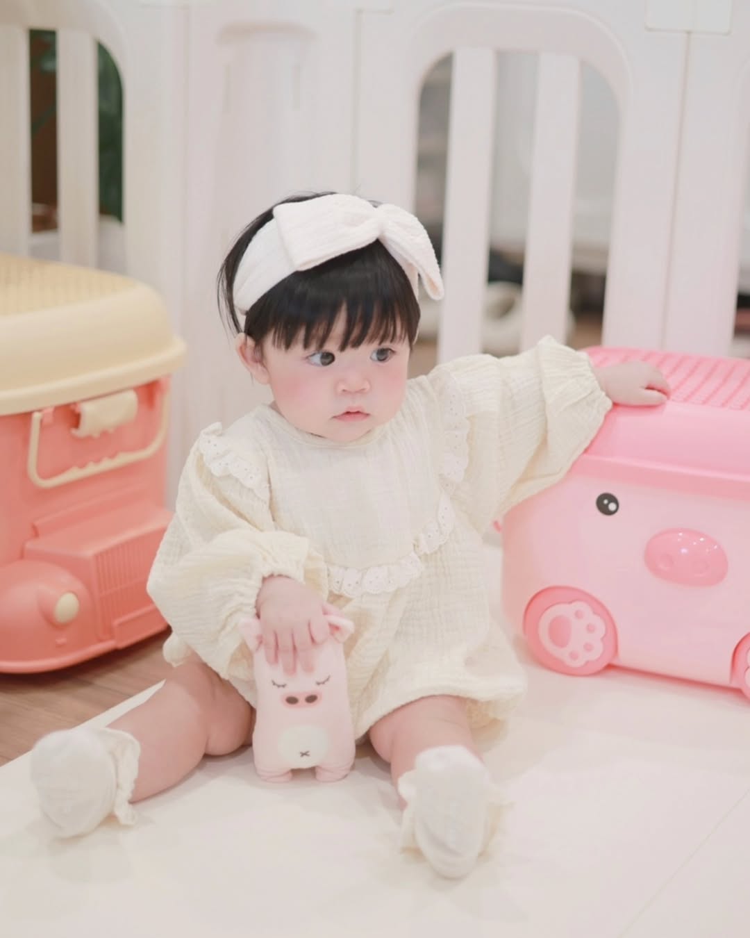 ็พ่ฒจ) ๐๐๐๐๐๐๐๐ โฟ Twisted Big Ribbon Hairband (43cm)