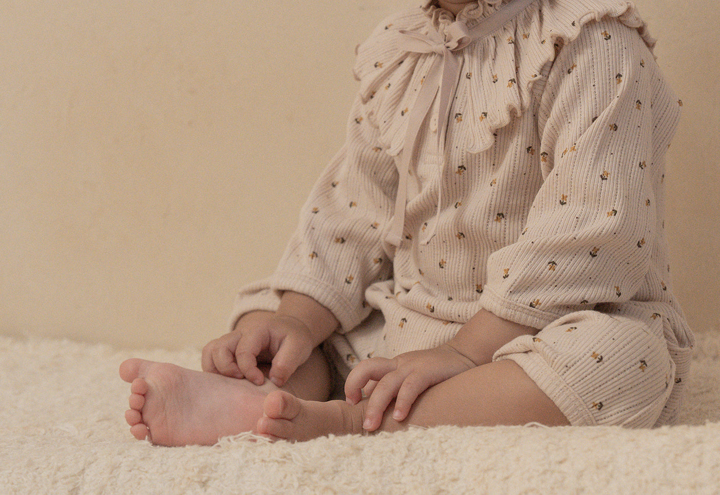 Preorder) Peekaboo / AS Moss Bib
