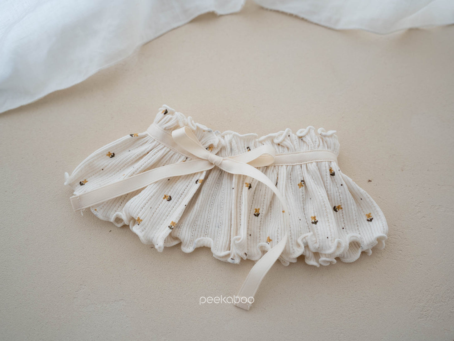 Preorder) Peekaboo / AS Moss Bib