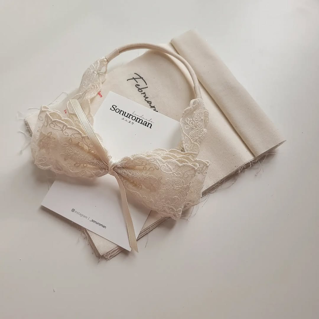 ็พ่ฒจ) ๐๐๐๐๐๐๐๐ โฟ Grace Baby Hairband (42cm)