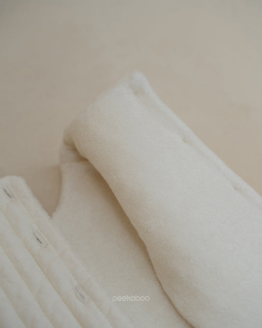 Preorder) Peekaboo Nu Bib