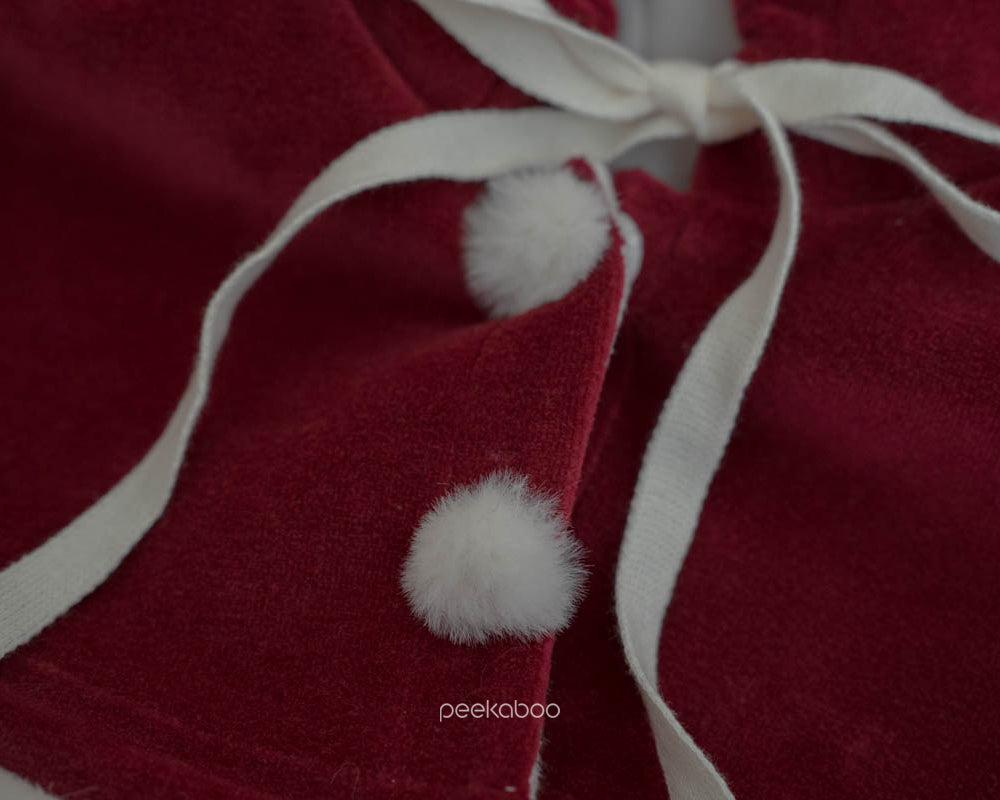Preorder) Peekaboo Santa Hood