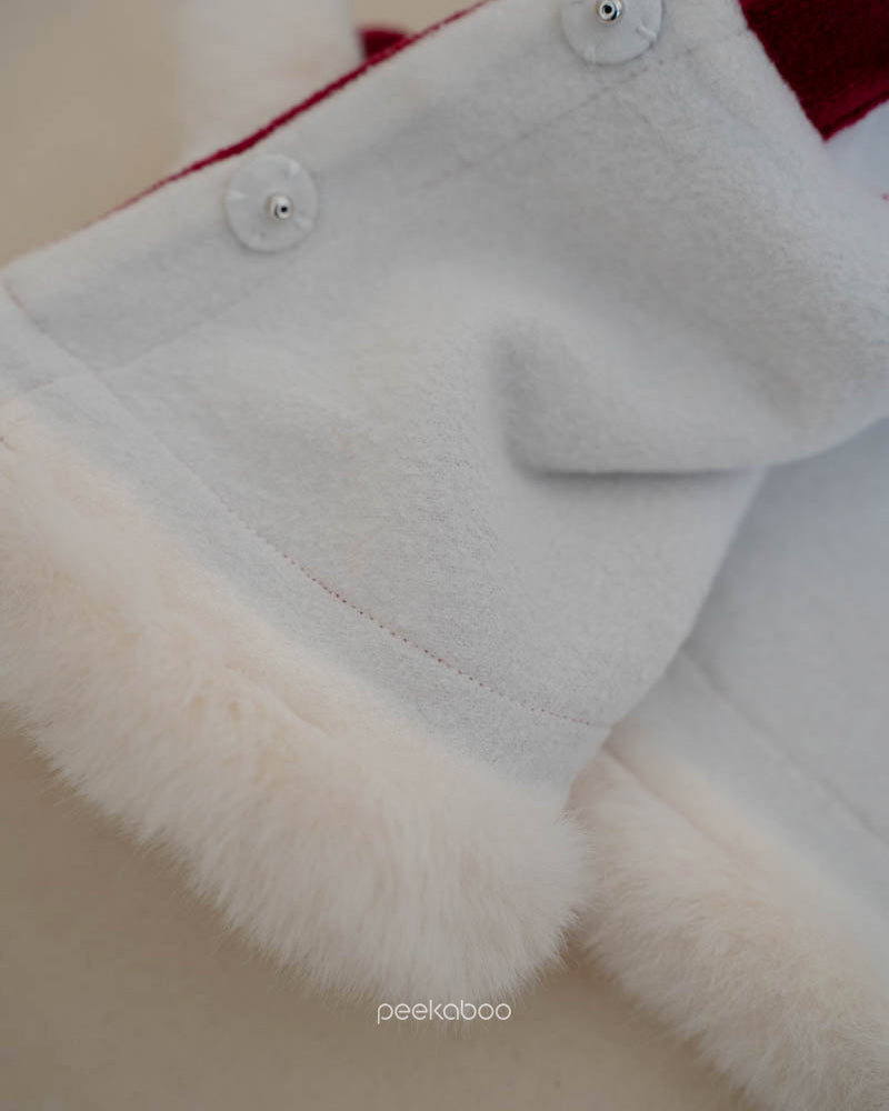 Preorder) Peekaboo Santa Hood