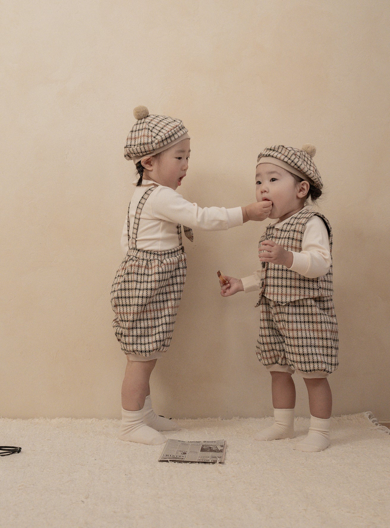 Preorder) Peekaboo / AS Sherlock Vest & Bloomer Set