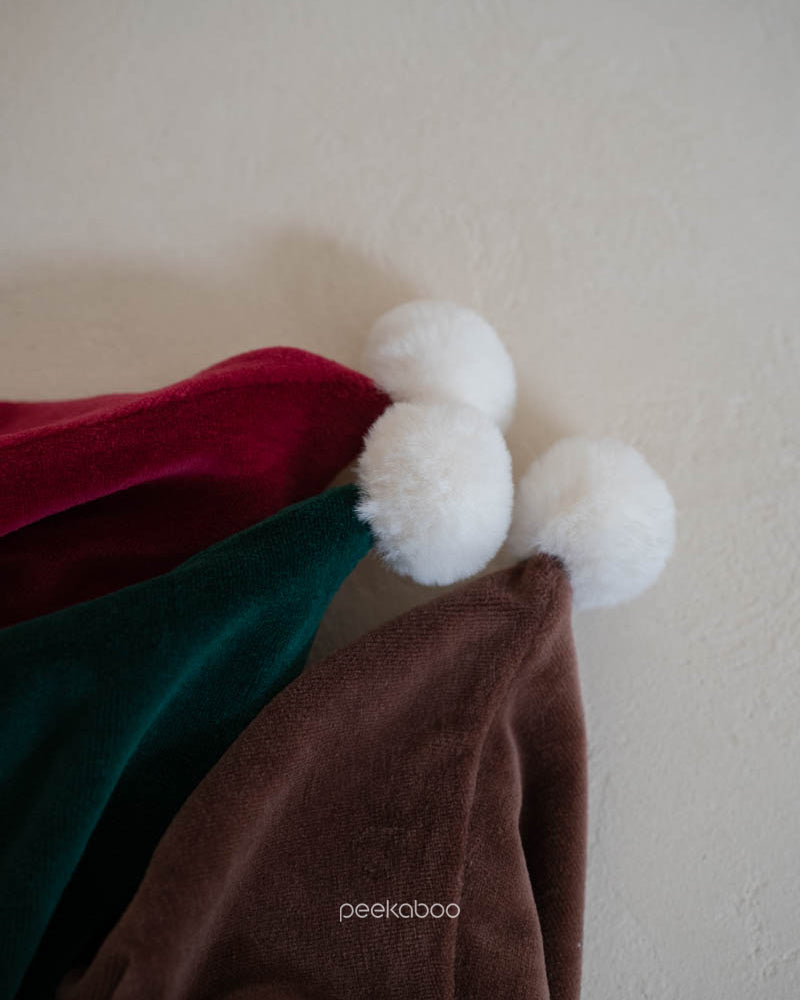 Preorder) Peekaboo Santa Hood