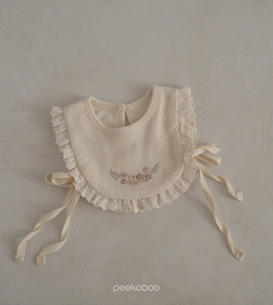 Preorder) Peekaboo Very Bib