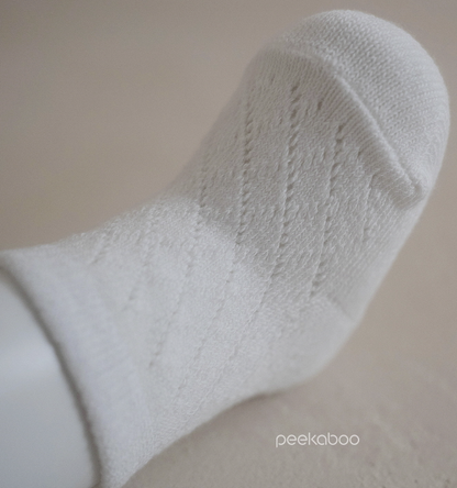 Preorder) Peekaboo Dia Socks