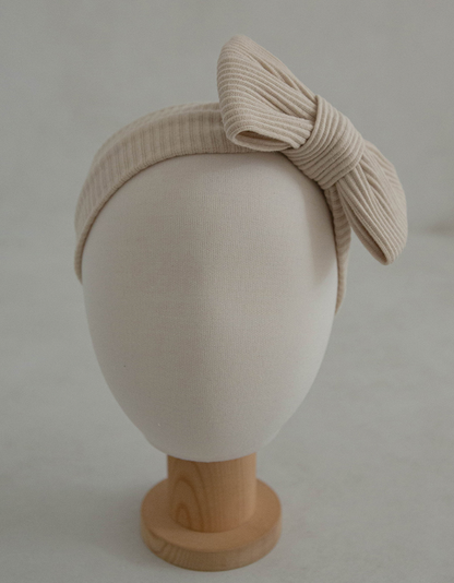 Preorder) Peekaboo Hairband Sophie