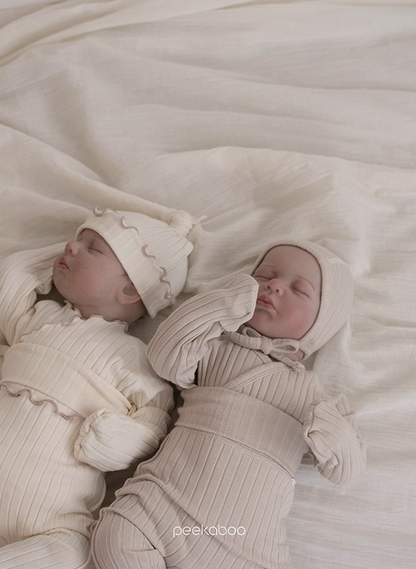 Preorder) Peekaboo Newborn Ian