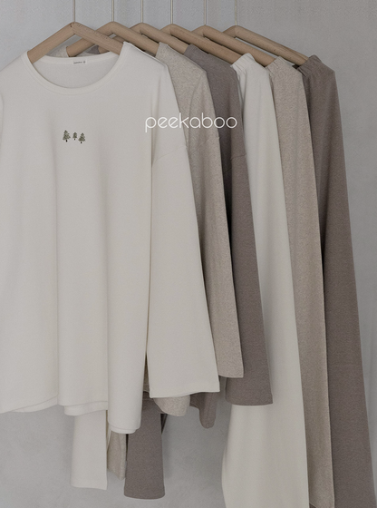 Preorder) Peekaboo / Winter Santa Pajama Dad