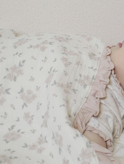 Preorder) Peekaboo / AS Blossom Frill Blanket