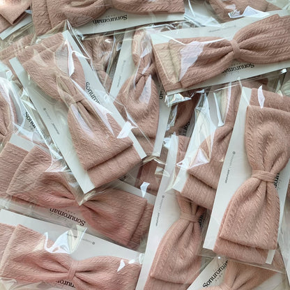 現貨) 𝚑𝚊𝚗𝚍𝚖𝚊𝚍𝚎 ✿ Twisted Big Ribbon Hairband (43cm)
