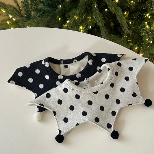 Preorder) Peekaboo Circle Bib