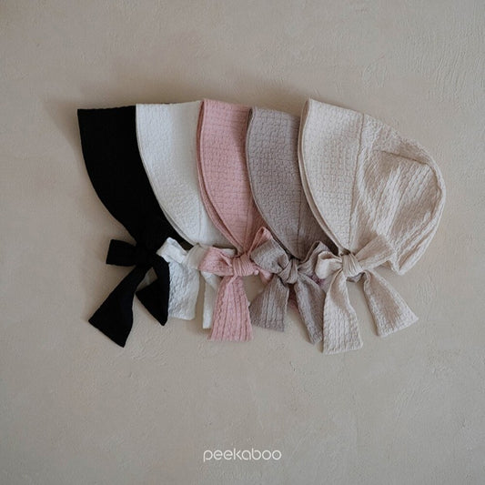 Preorder) Peekaboo / Irene Bonnet