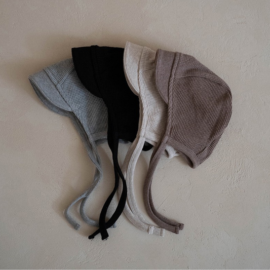 Preorder) Peekaboo Bonnet Jeje