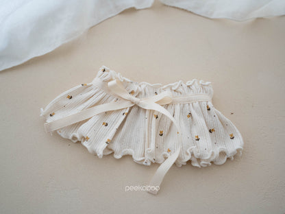 Preorder) Peekaboo / AS  Moss Bib