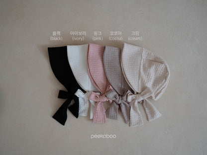Preorder) Peekaboo / Irene Bonnet