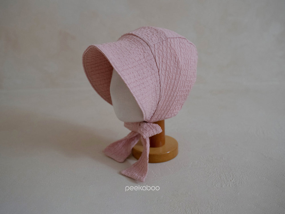 Preorder) Peekaboo / Irene Bonnet