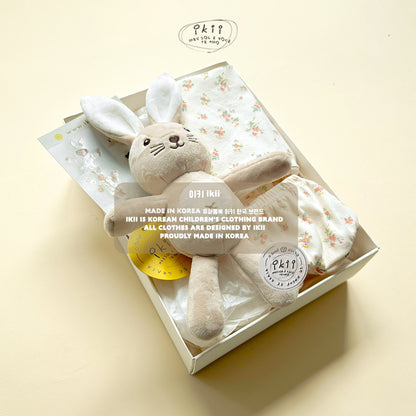 預訂補貨中) 口水肩+安撫公仔+孭帶set 禮盒套裝Gift Set