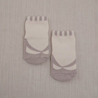 Preorder) Peekaboo Yukata Socks