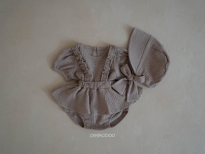 Preorder) Peekaboo / Irene Bonnet
