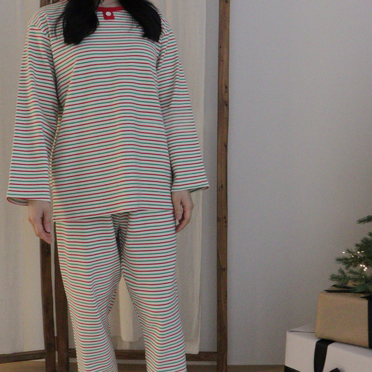 Preorder) Peekaboo / Winter Chris Pajama Mom